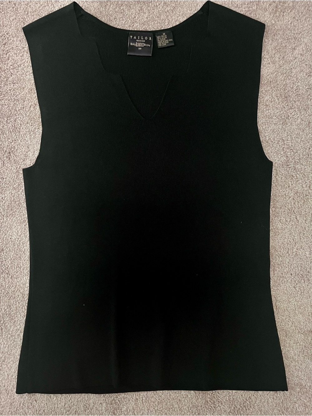 Tailor B. Moss Black V-Neck Sleeveless Knit Top